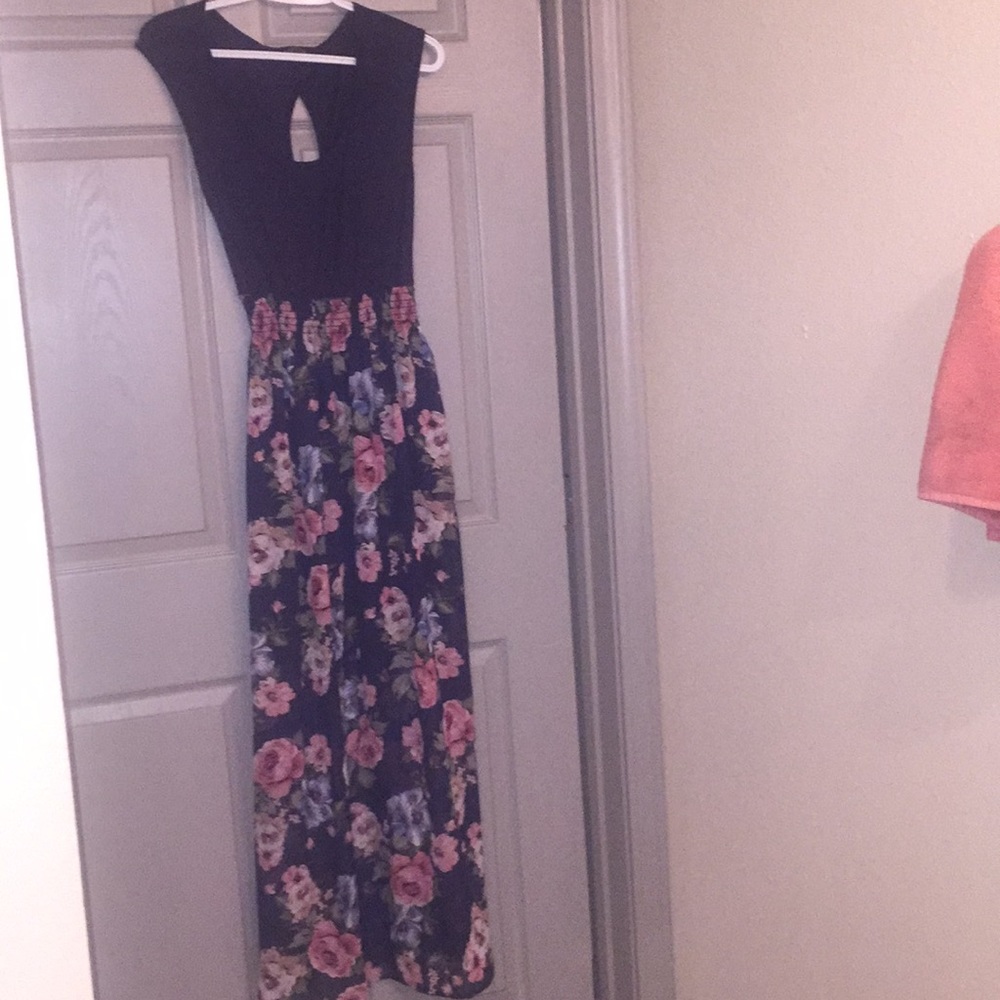 Long flowered dress